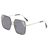عینک آفتابی چند ضلعی زنانه مدل LS334C02-P194